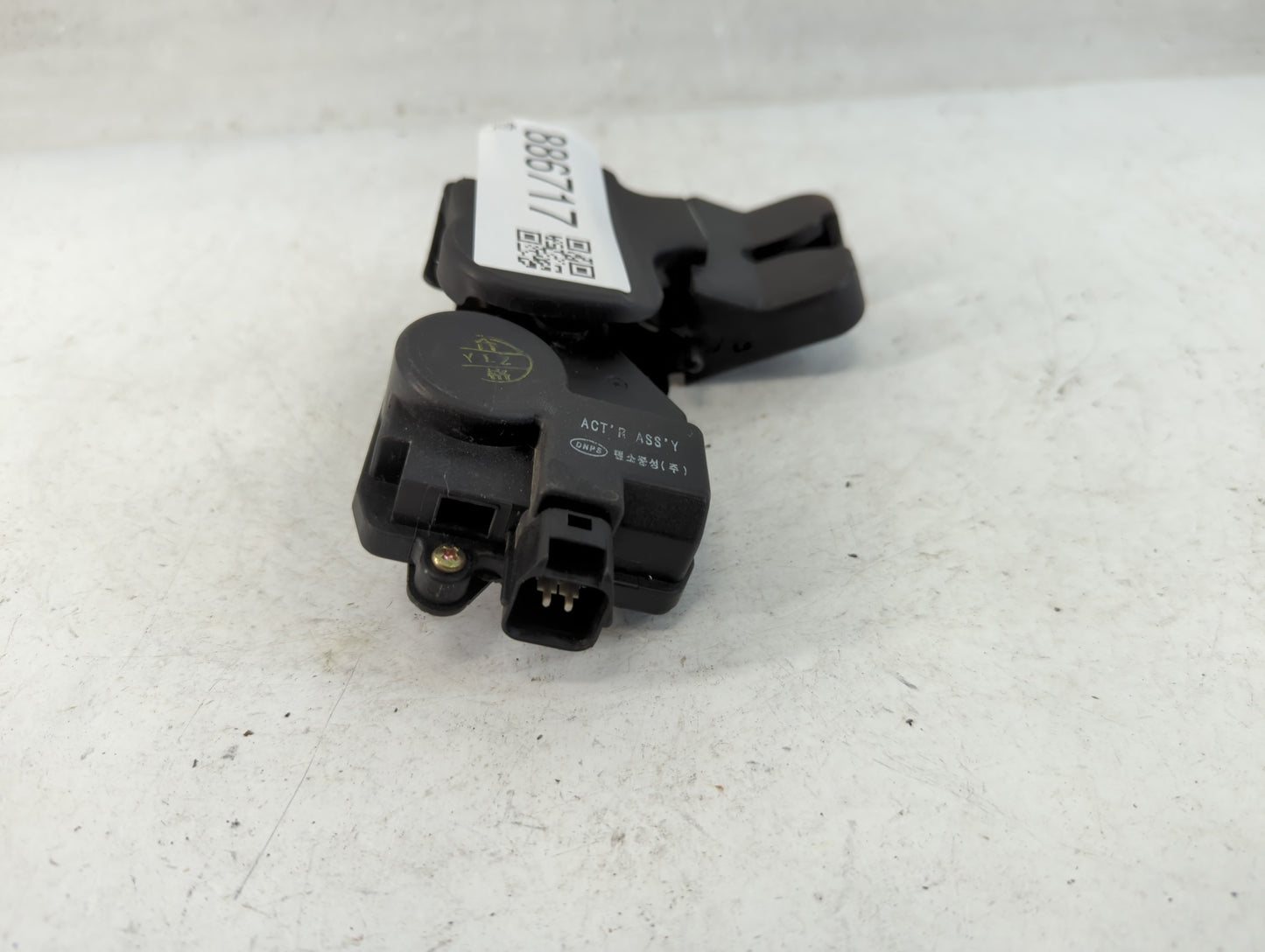 2004 Kia Spectra Hood Latch Assembly - Oemusedautoparts1.com