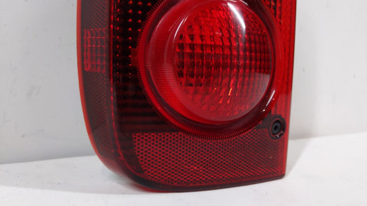 2004-2005 Land Rover Freelander Tail Light Assembly Driver Left OEM Fits Fits 2004 2005 OEM Used Auto Parts