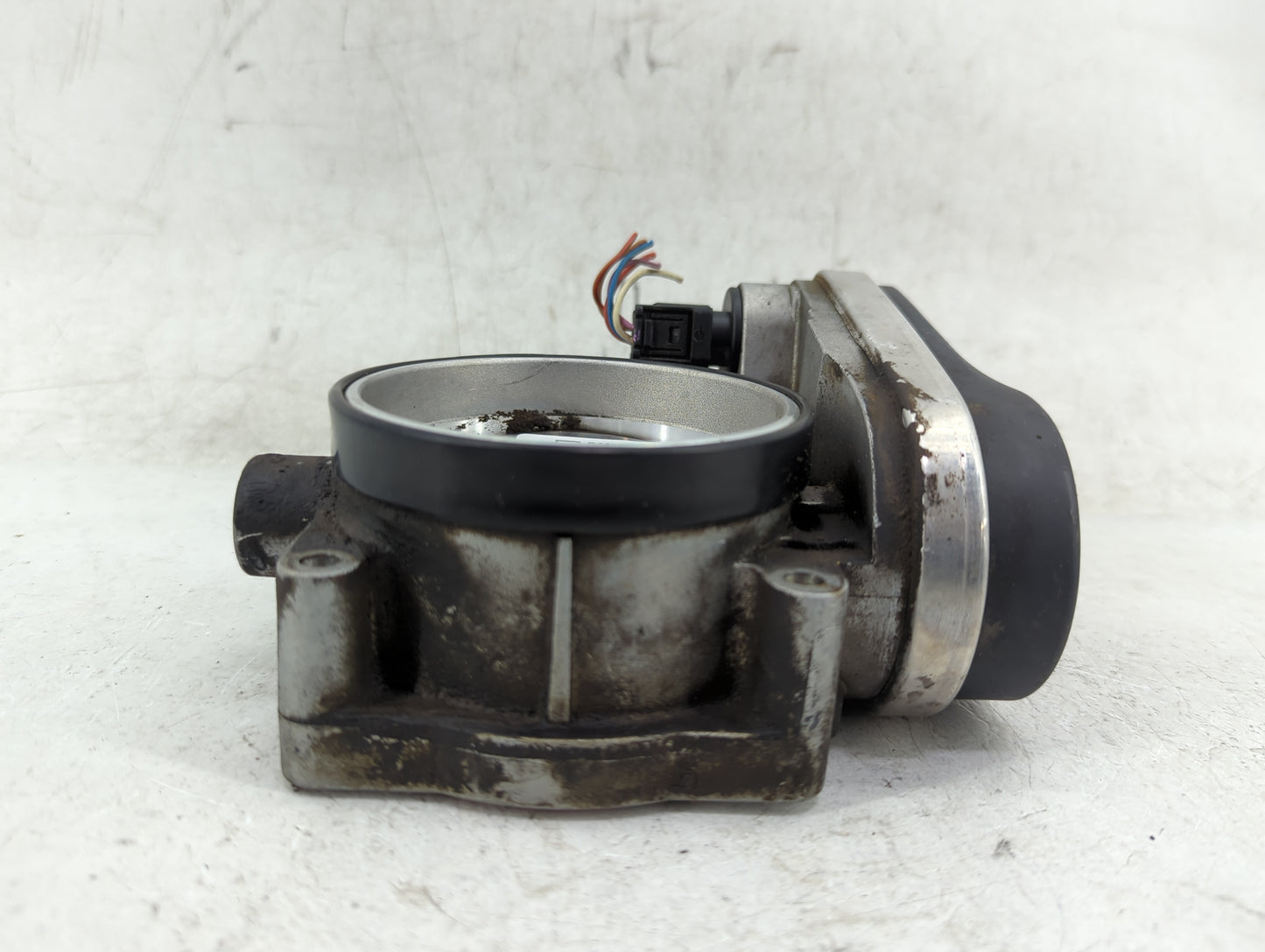 2003-2005 Land Rover Range Rover Throttle Body Fits Fits 2003 2004 2005 OEM Used Auto Parts - Oemusedautoparts1.com