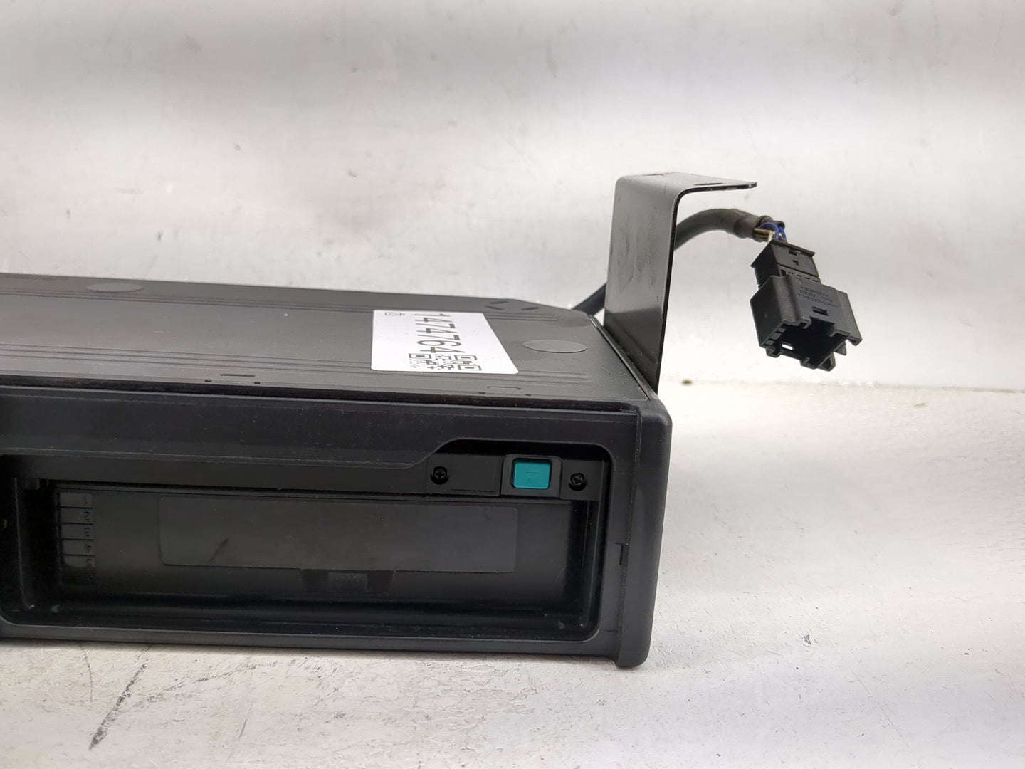 2004 Land Rover Range Rover Radio Cd Changer Xqe000120|1181172 - Oemusedautoparts1.com
