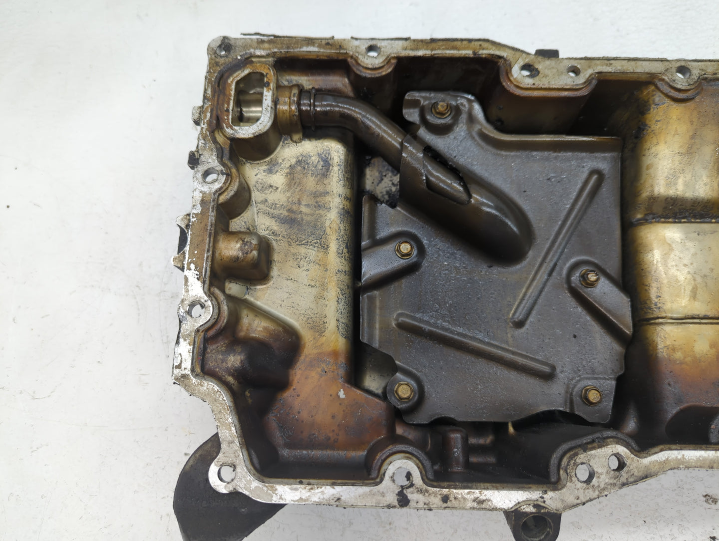 2003-2005 Land Rover Range Rover Engine Oil Pan Fits Fits 2003 2004 2005 OEM Used Auto Parts - Oemusedautoparts1.com