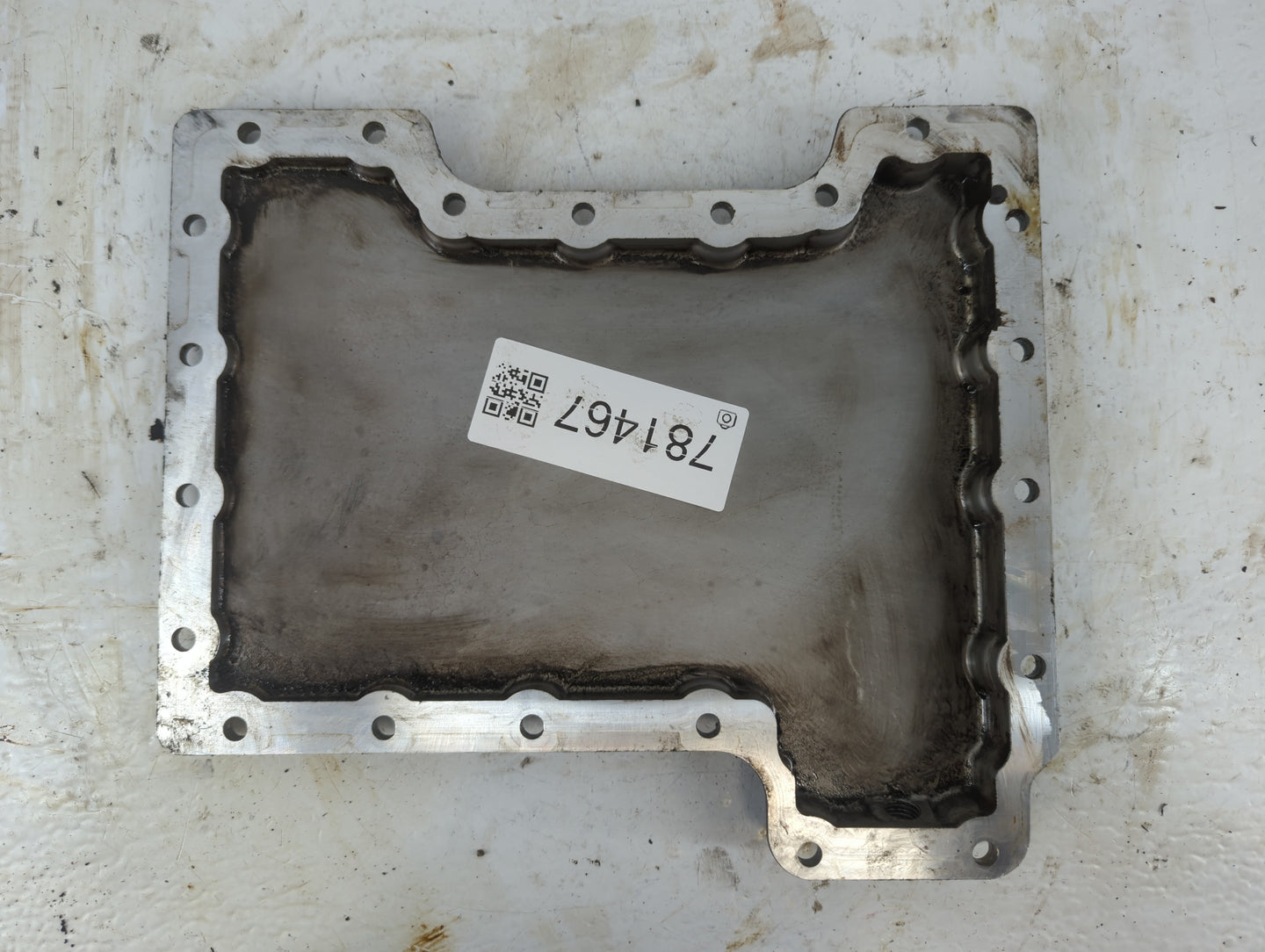 2003-2005 Land Rover Range Rover Engine Oil Pan P/N:7 504 653 Fits Fits 2003 2004 2005 OEM Used Auto Parts - Oemusedautopart