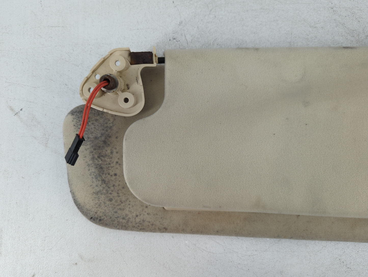2002-2004 Land Rover Range Rover Sun Visor Shade Replacement Driver Left Mirror Fits Fits 2002 2003 2004 OEM Used Auto Parts