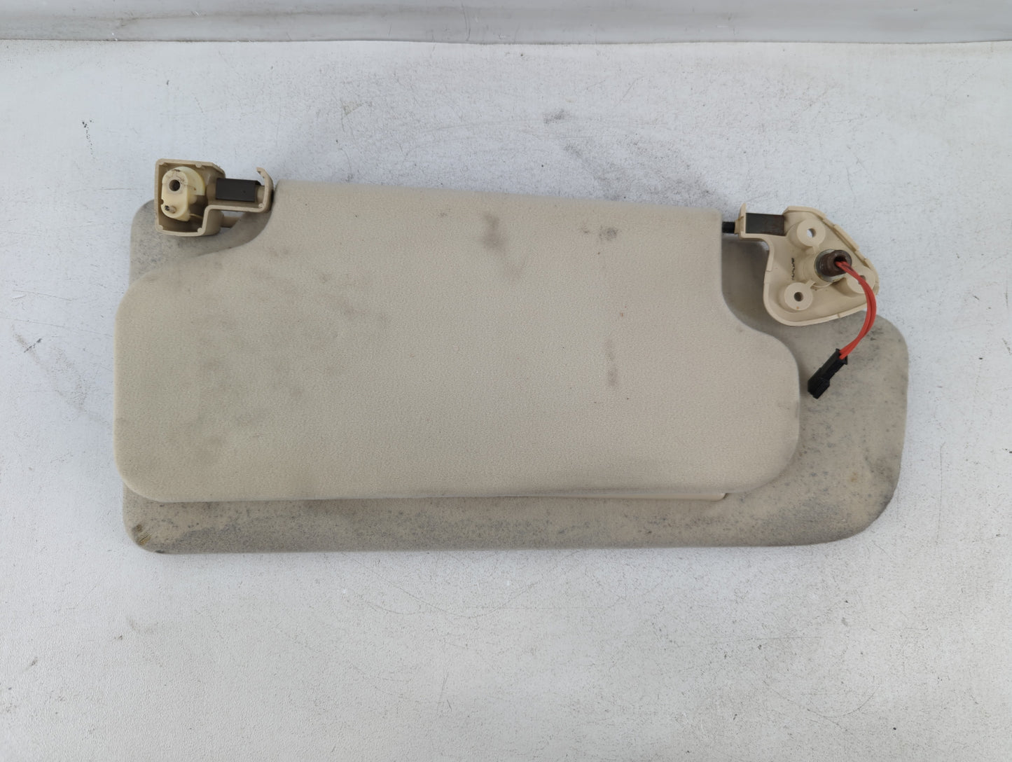 2002-2004 Land Rover Range Rover Sun Visor Shade Replacement Passenger Right Mirror Fits Fits 2002 2003 2004 OEM Used Auto P