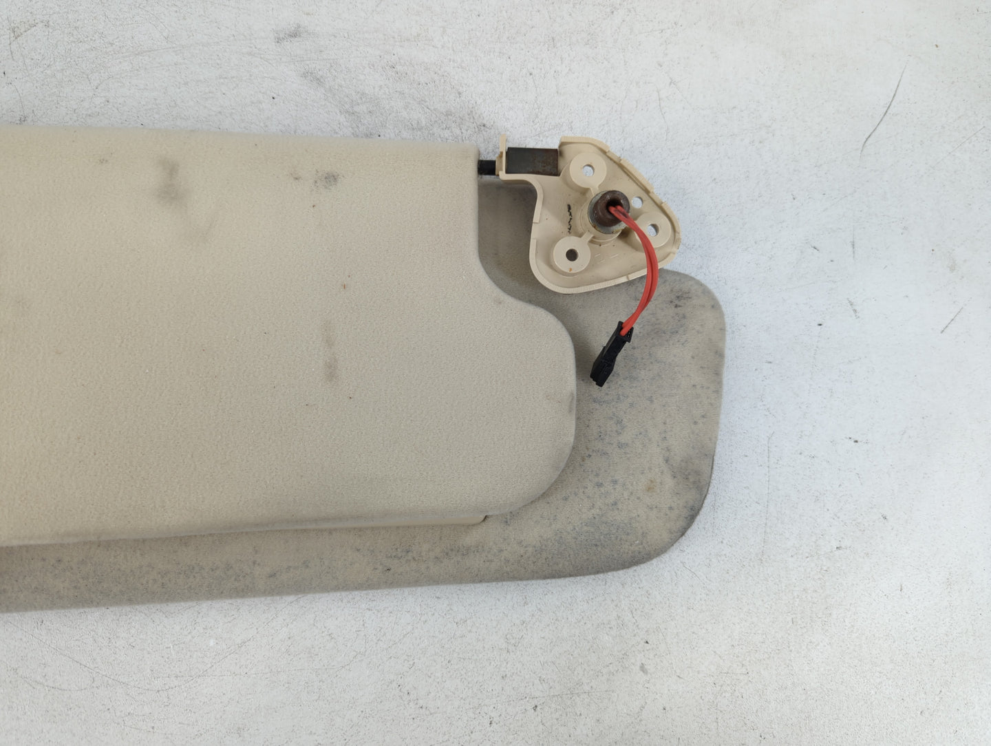 2002-2004 Land Rover Range Rover Sun Visor Shade Replacement Passenger Right Mirror Fits Fits 2002 2003 2004 OEM Used Auto P