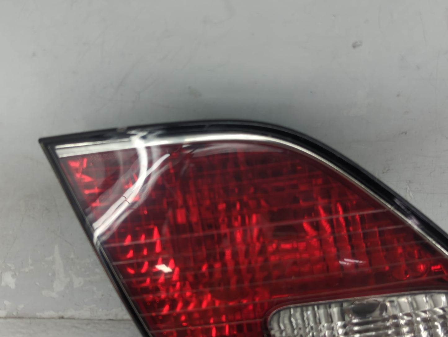 2004 Lexus Es300 Tail Light Assembly Passenger Right OEM Fits OEM Used Auto Parts - Oemusedautoparts1.com