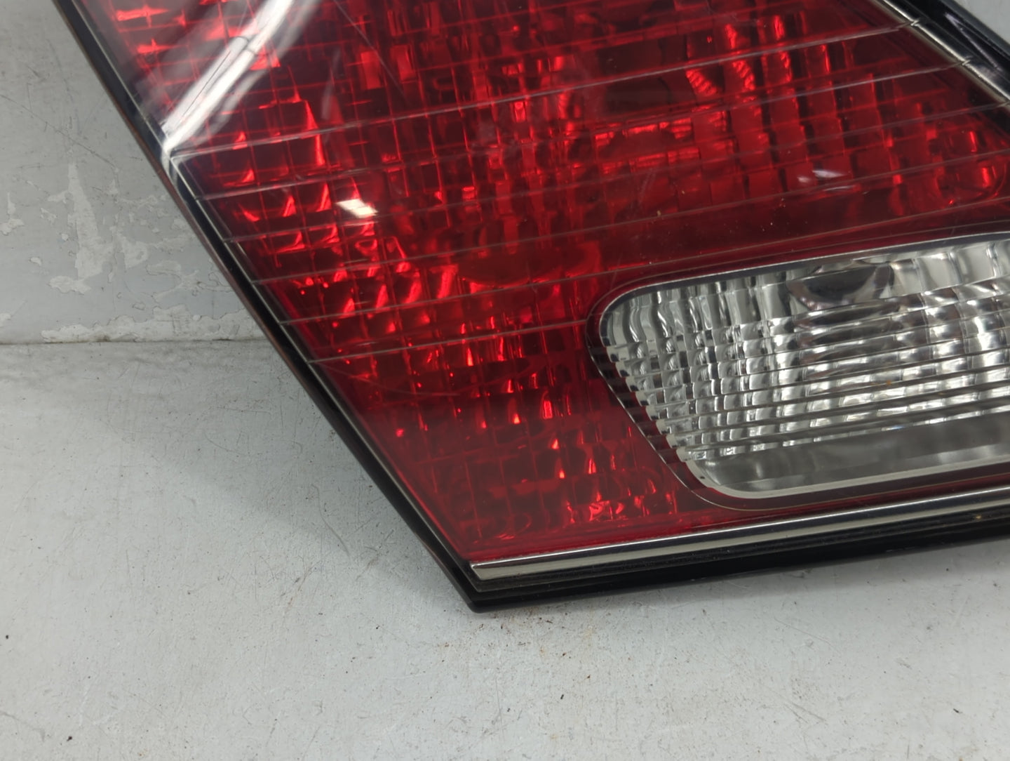 2004 Lexus Es300 Tail Light Assembly Passenger Right OEM Fits OEM Used Auto Parts - Oemusedautoparts1.com