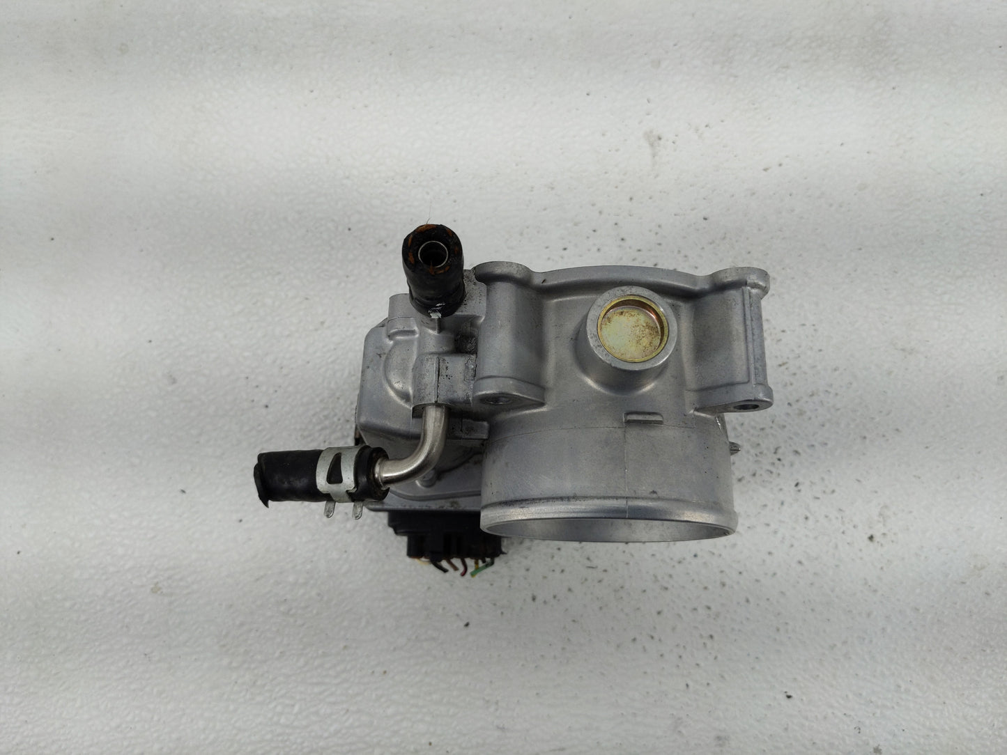 2004-2006 Lexus Es330 Throttle Body P/N:22030-20060 Fits Fits 2003 2004 2005 2006 2007 2008 2009 2010 OEM Used Auto Parts - 