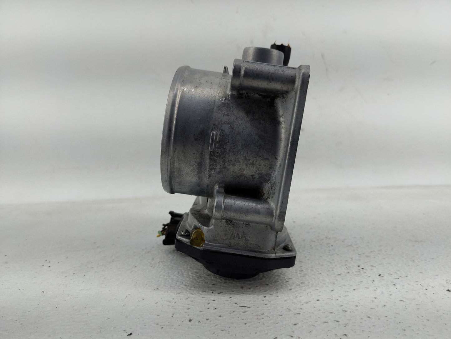 2004-2006 Lexus Es330 Throttle Body P/N:22030-20060 Fits Fits 2003 2004 2005 2006 2007 2008 2009 2010 OEM Used Auto Parts - 