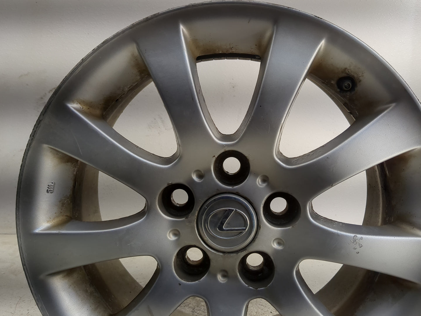 2004-2006 Lexus Es330 Oem Wheel Rim 1351842 - Oemusedautoparts1.com