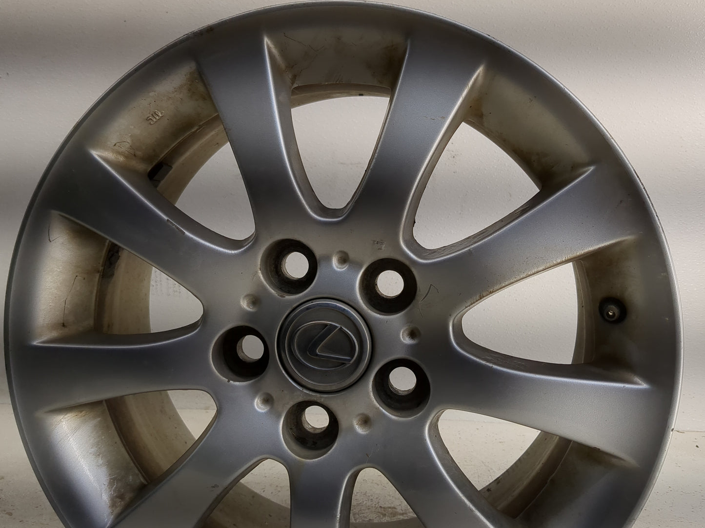 2004-2006 Lexus Es330 Oem Wheel Rim 1351844 - Oemusedautoparts1.com