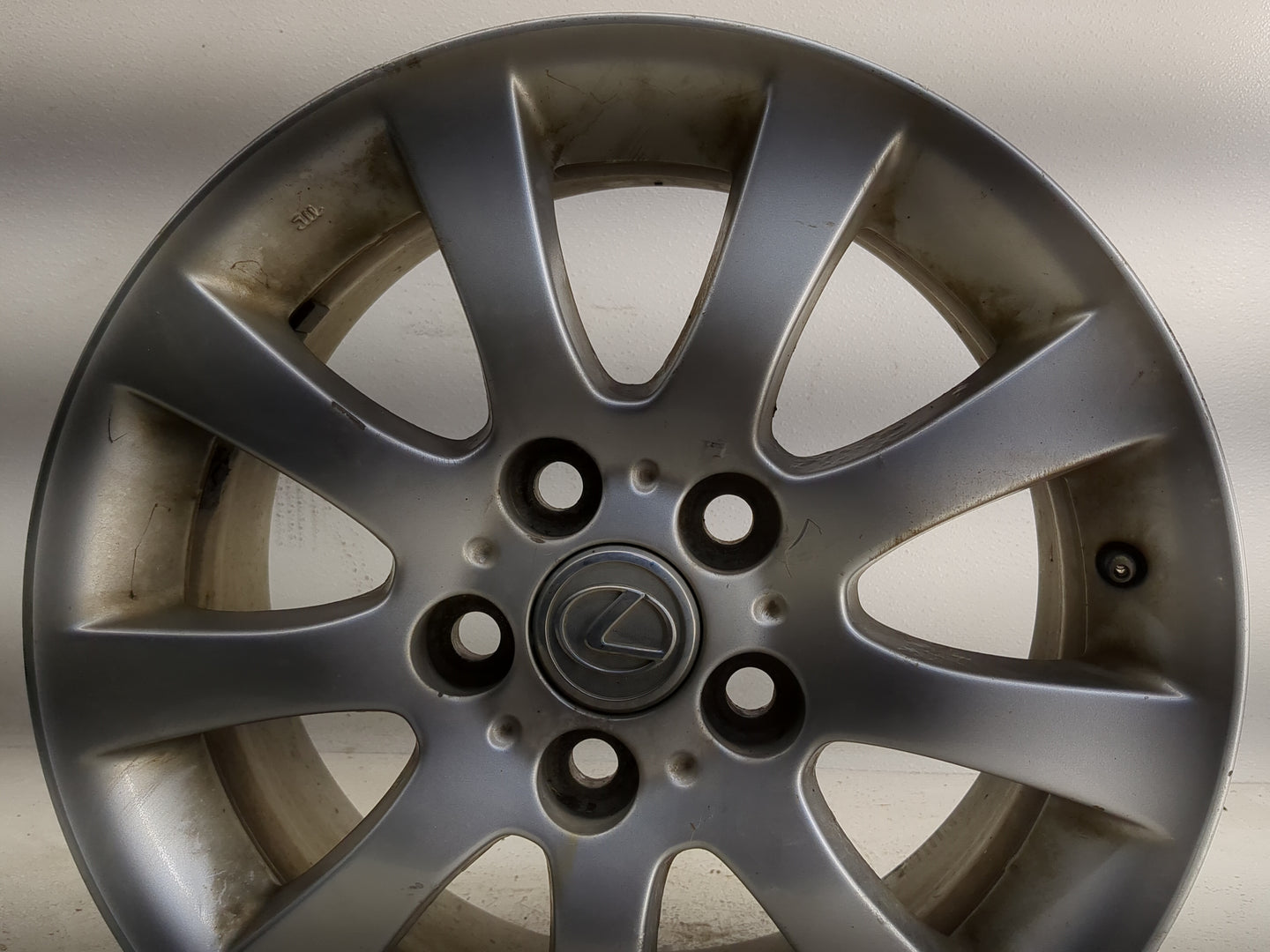 2004-2006 Lexus Es330 Oem Wheel Rim 1351844 - Oemusedautoparts1.com