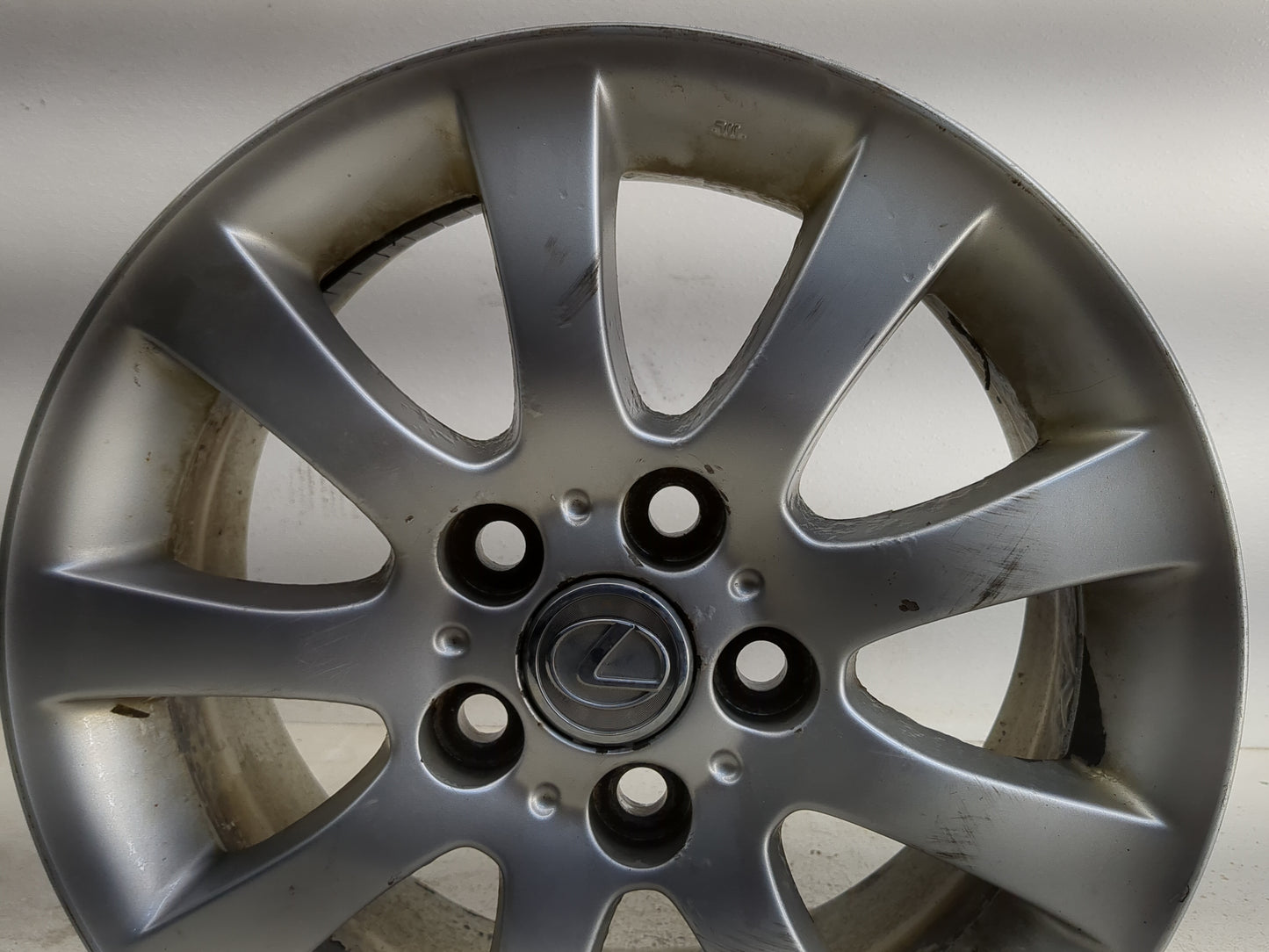 2004-2006 Lexus Es330 Oem Wheel Rim 1351845 - Oemusedautoparts1.com