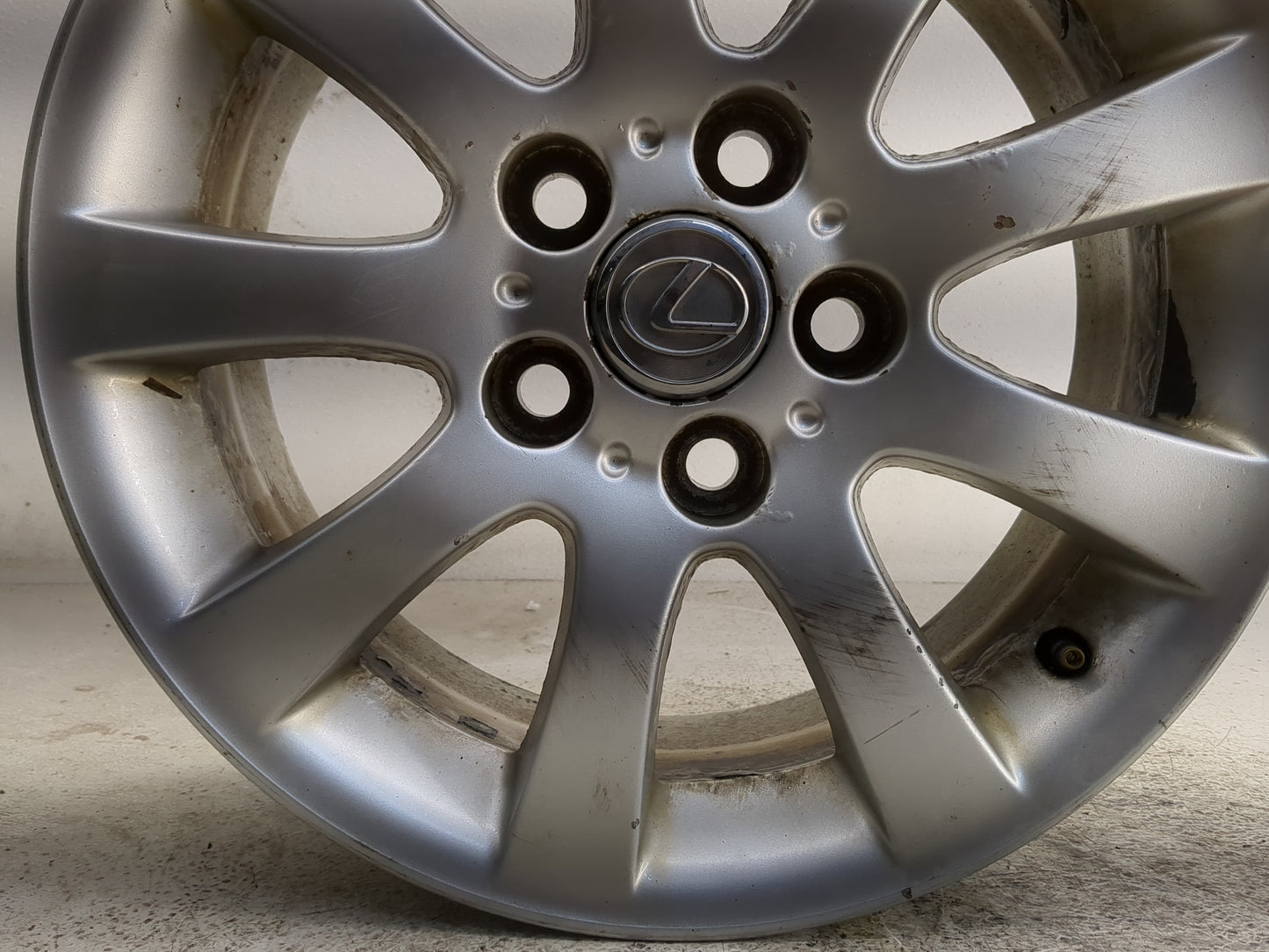 2004-2006 Lexus Es330 Oem Wheel Rim 1351845 - Oemusedautoparts1.com