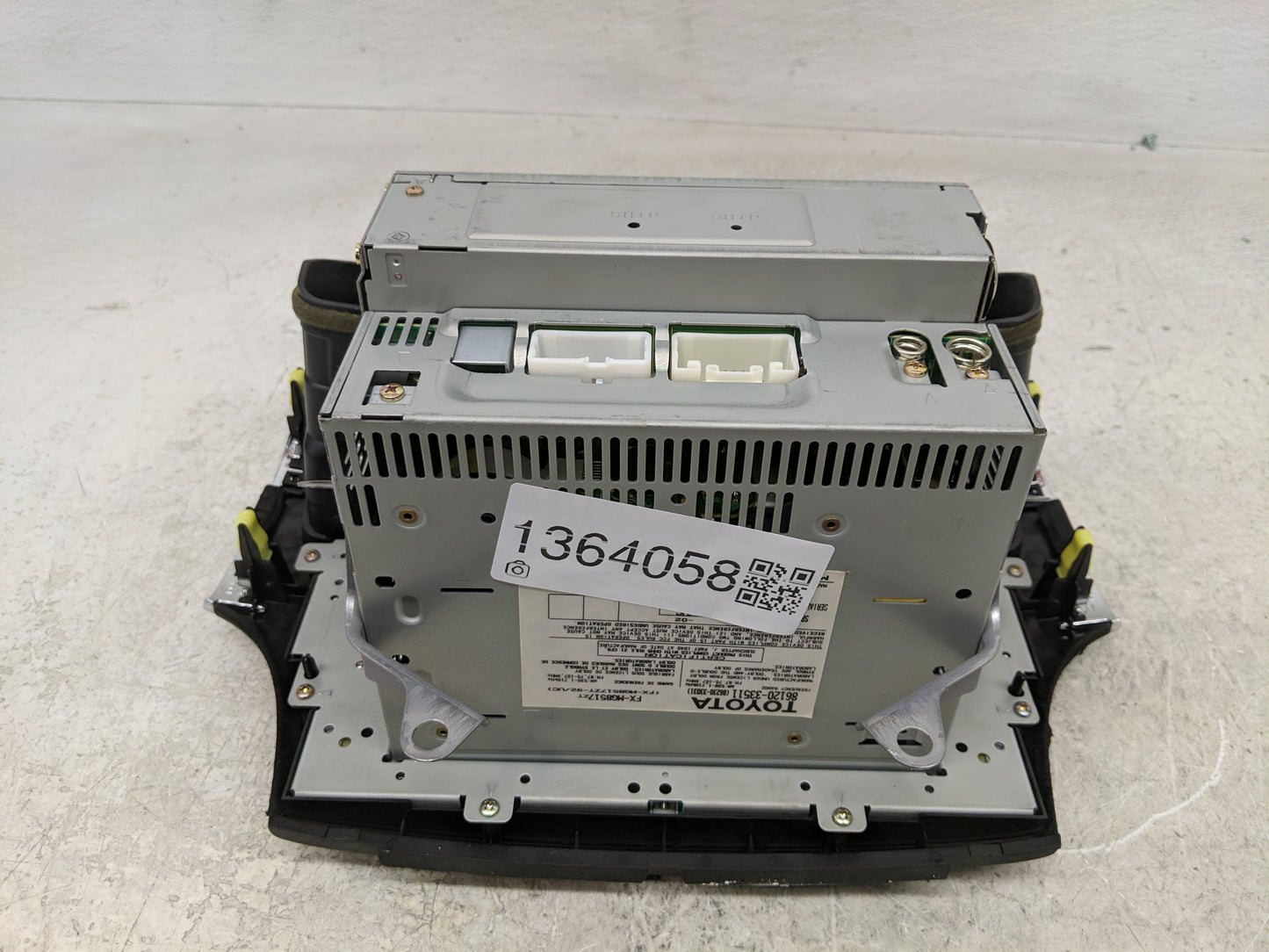 2004-2006 Lexus Es330 Radio AM FM Cd Player Receiver Replacement P/N:55660-33160 Fits Fits 2002 2003 2004 2005 2006 OEM Used