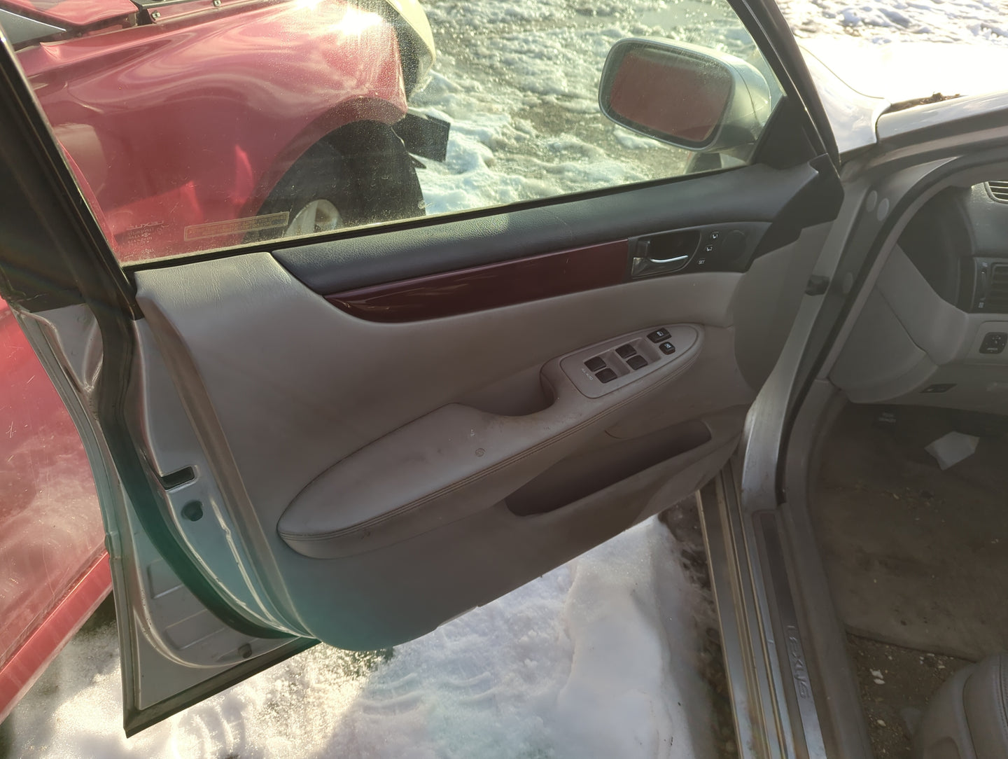 2004 Lexus Es330 Front Left Driver Interior Door Panel Trim - Oemusedautoparts1.com