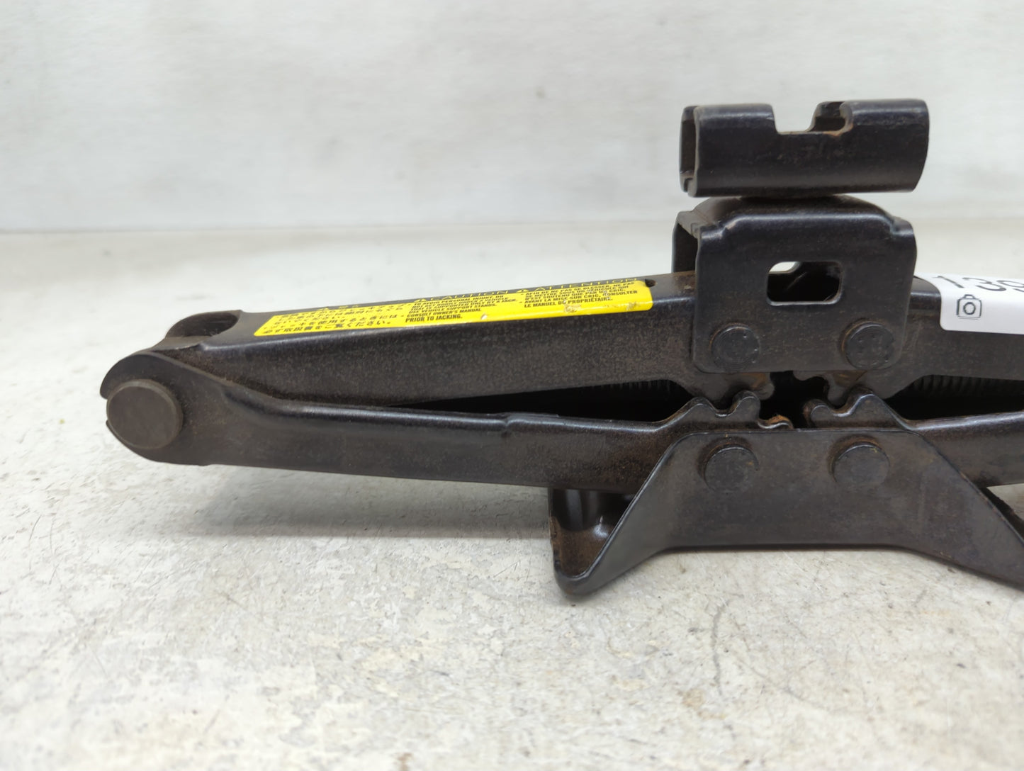 2004 Lexus Es330 Spare Scissor Car Jack - Oemusedautoparts1.com