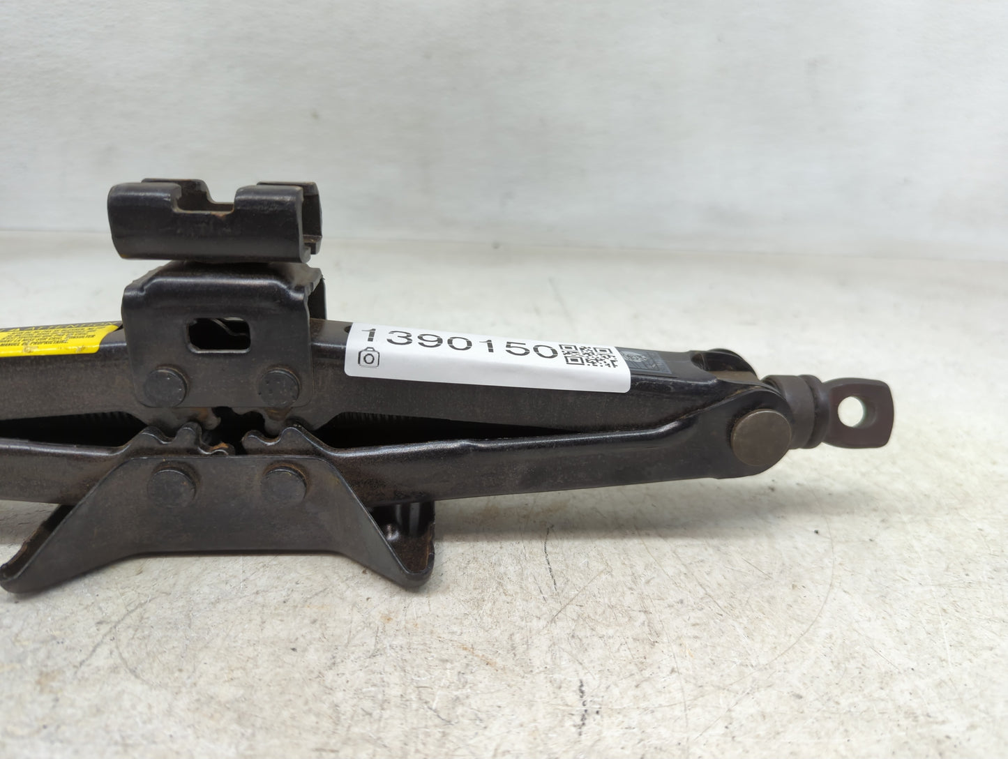 2004 Lexus Es330 Spare Scissor Car Jack - Oemusedautoparts1.com