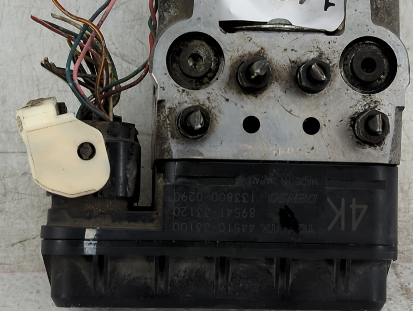 2004-2006 Lexus Es330 ABS Pump Control Module Replacement P/N:89541-33120 44510-33100 Fits Fits 2004 2005 2006 2007 OEM Used