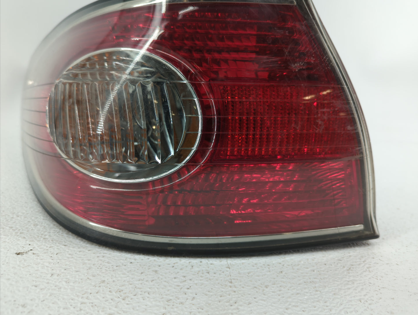 2004 Lexus Es330 Tail Light Assembly Driver Left OEM Fits Fits 2002 2003 OEM Used Auto Parts - Oemusedautoparts1.com