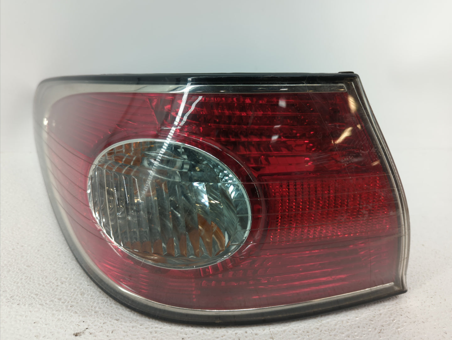 2004 Lexus Es330 Tail Light Assembly Driver Left OEM Fits Fits 2002 2003 OEM Used Auto Parts - Oemusedautoparts1.com