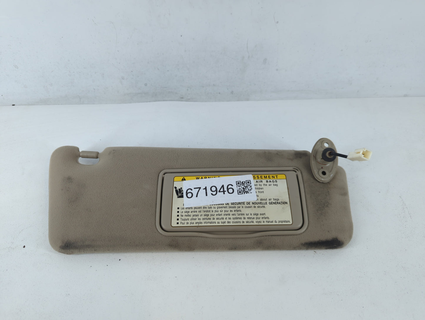 2004 Lexus Es330 Sun Visor Shade Replacement Passenger Right Mirror Fits OEM Used Auto Parts - Oemusedautoparts1.com