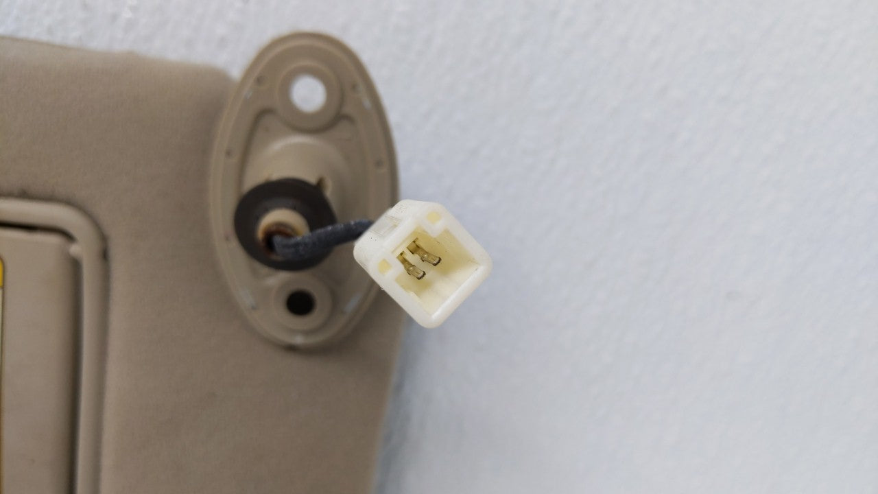 2004 Lexus Es330 Sun Visor Shade Replacement Passenger Right Mirror Fits OEM Used Auto Parts - Oemusedautoparts1.com