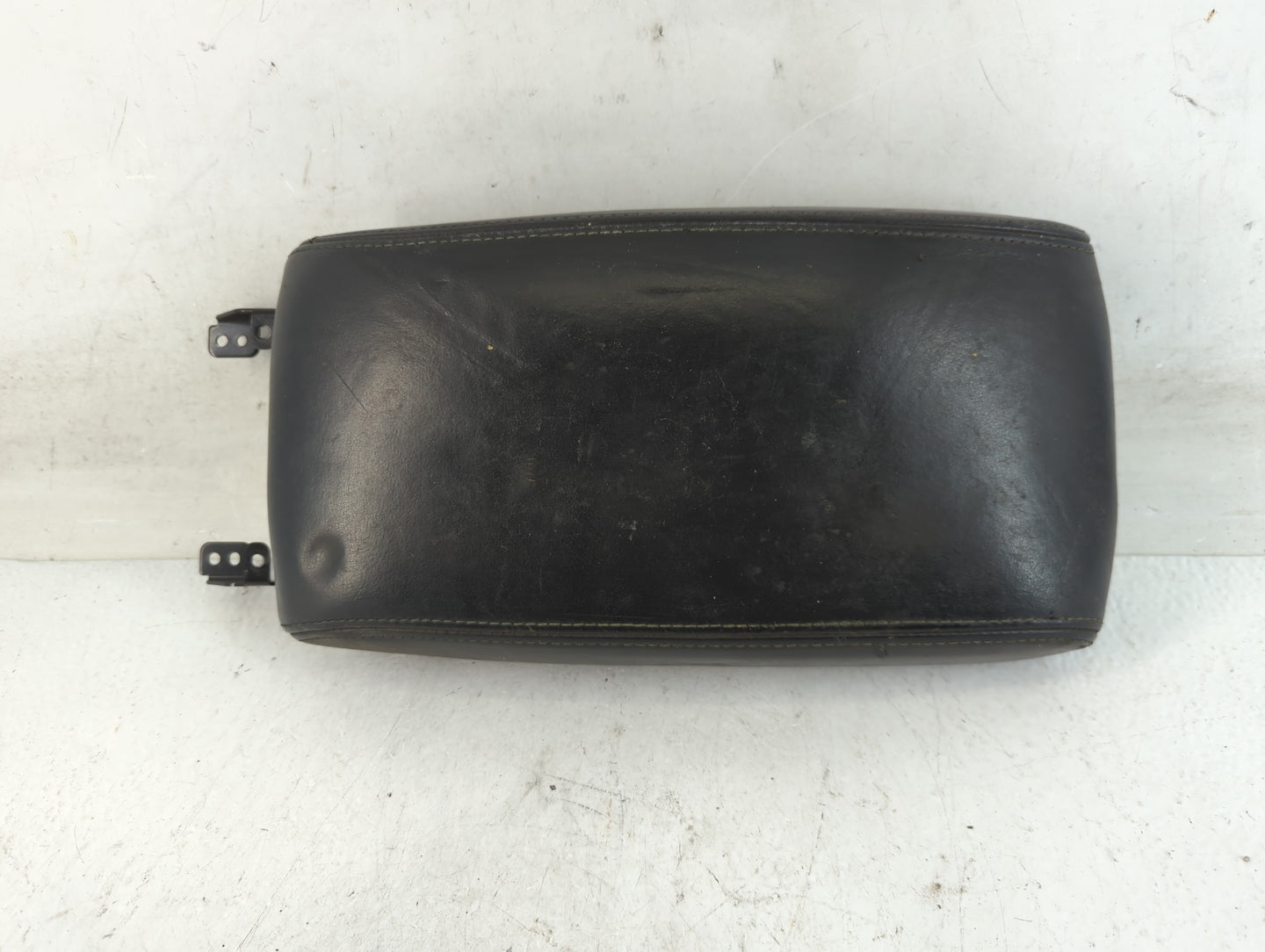 2004-2006 Lexus Es330 Center Console Armrest Cover Lid Fits Fits 2002 2003 2004 2005 2006 OEM Used Auto Parts - Oemusedautop