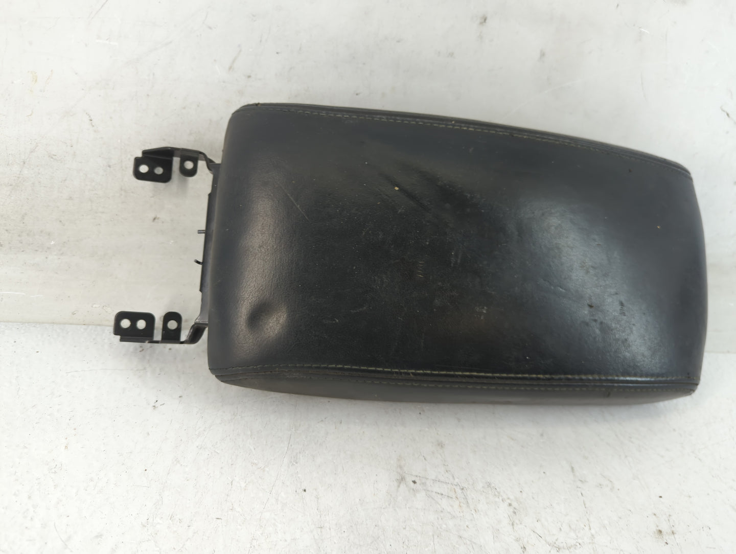 2004-2006 Lexus Es330 Center Console Armrest Cover Lid Fits Fits 2002 2003 2004 2005 2006 OEM Used Auto Parts - Oemusedautop