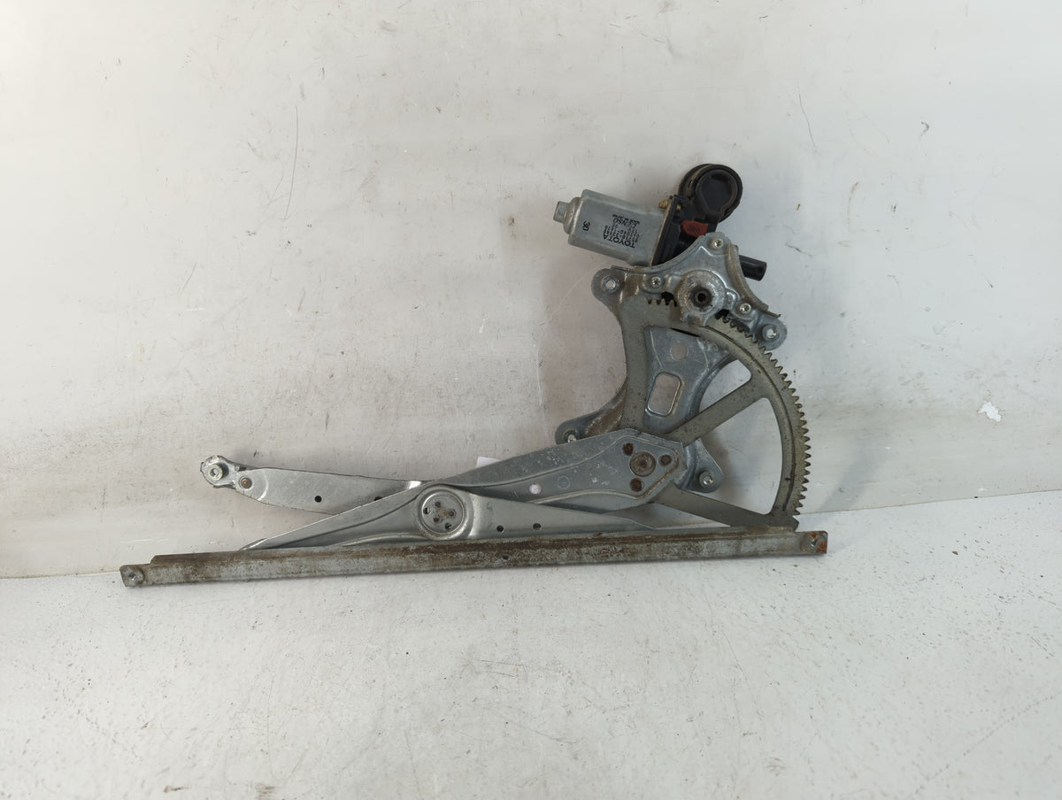 2004-2006 Lexus Es330 Used Window Regulator Passenger Front 833516 - Oemusedautoparts1.com