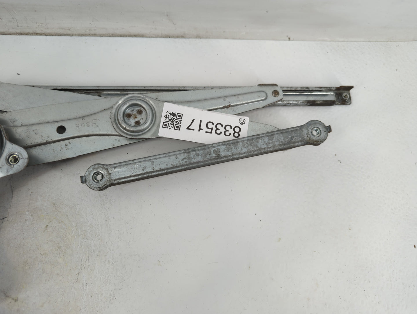 2004-2006 Lexus Es330 Driver Left Front Window Regulator - Oemusedautoparts1.com