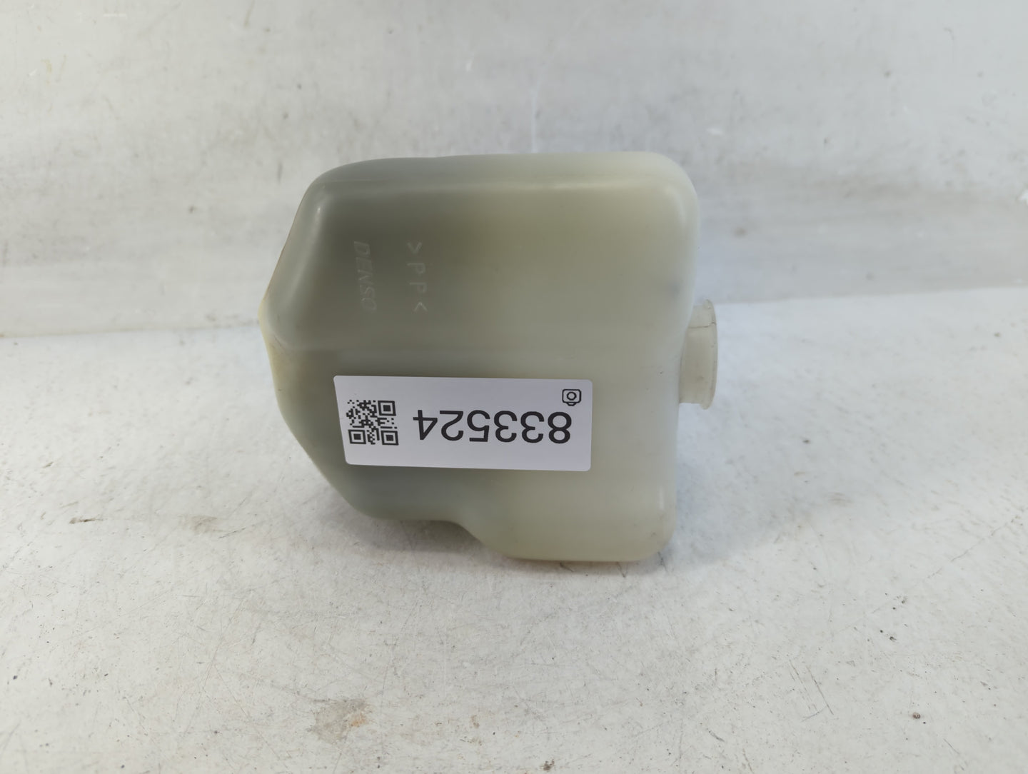 2004-2006 Lexus Es330 Radiator Coolant Overflow Expansion Tank Bottle 833524 - Oemusedautoparts1.com