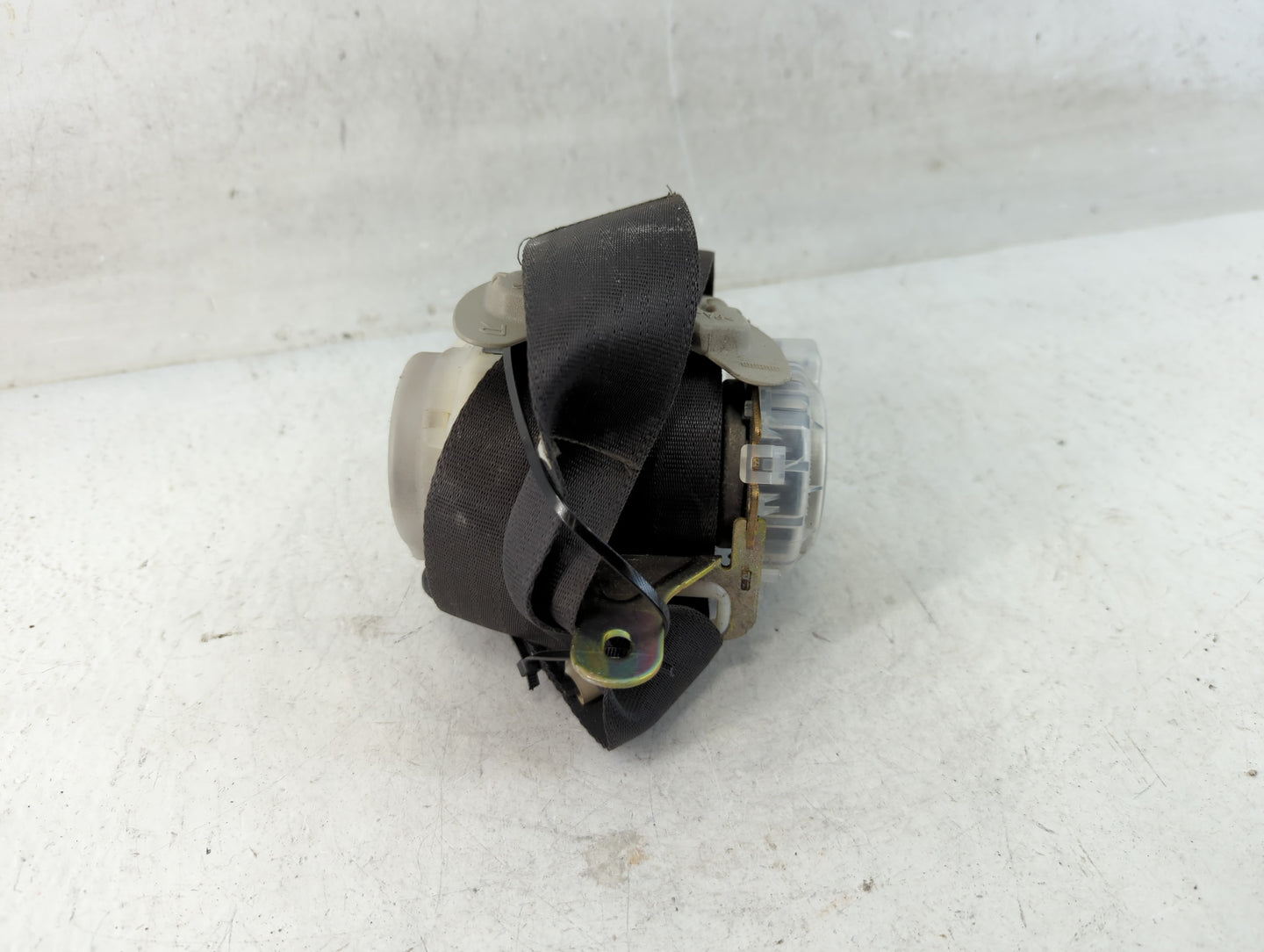 2004-2006 Lexus Es330 Passenger Front Seatbelt Buckle - Oemusedautoparts1.com