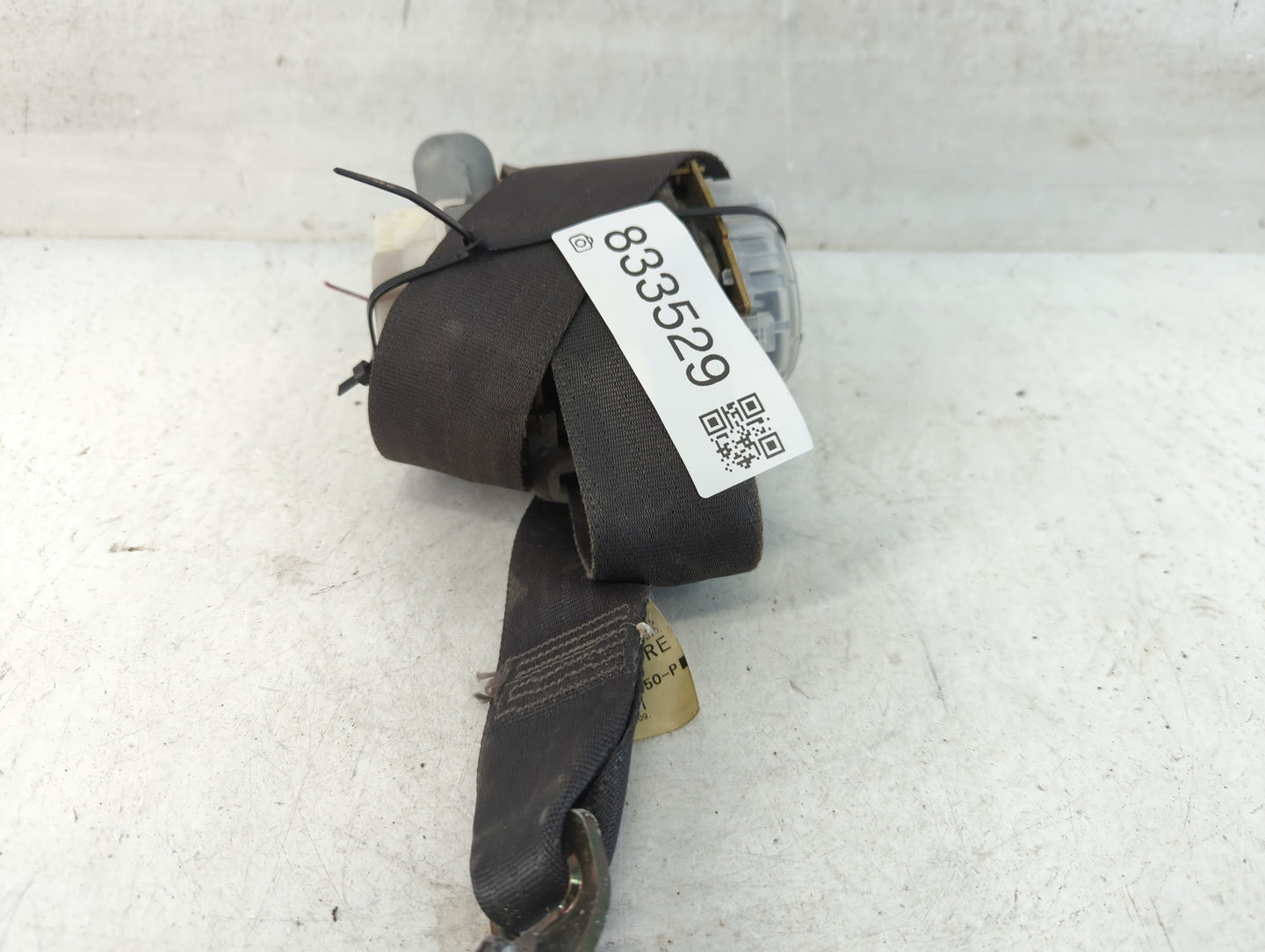 2004-2004 Lexus Es330 Driver Seatbelt Buckle - Oemusedautoparts1.com