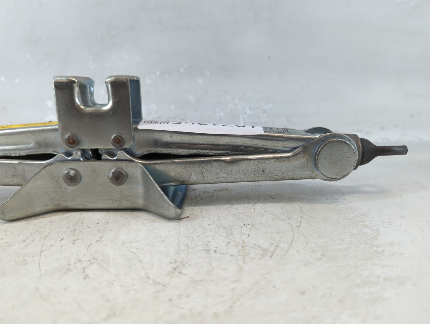 2004 Lexus Is300 Spare Scissor Car Jack - Oemusedautoparts1.com