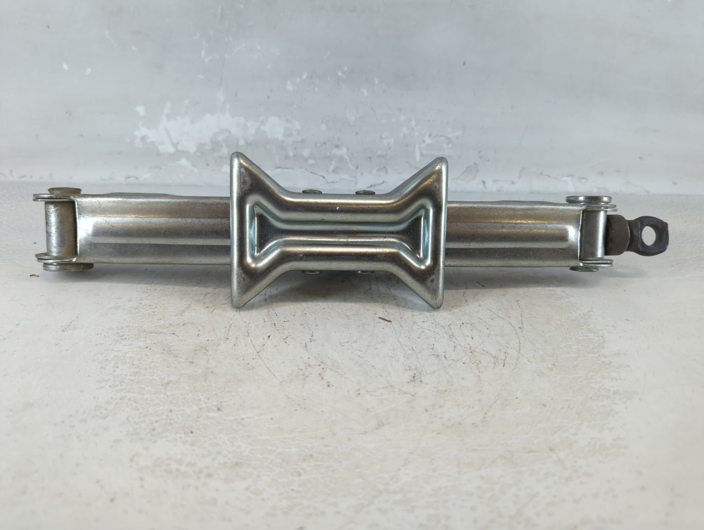 2004 Lexus Is300 Spare Scissor Car Jack - Oemusedautoparts1.com