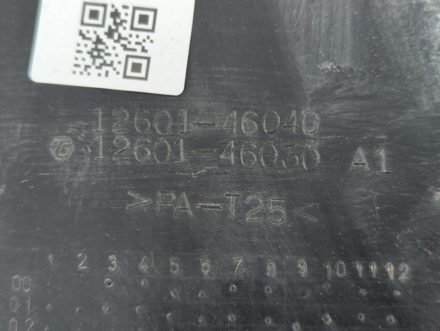 2004 Lexus Is300 Engine Cover - Oemusedautoparts1.com