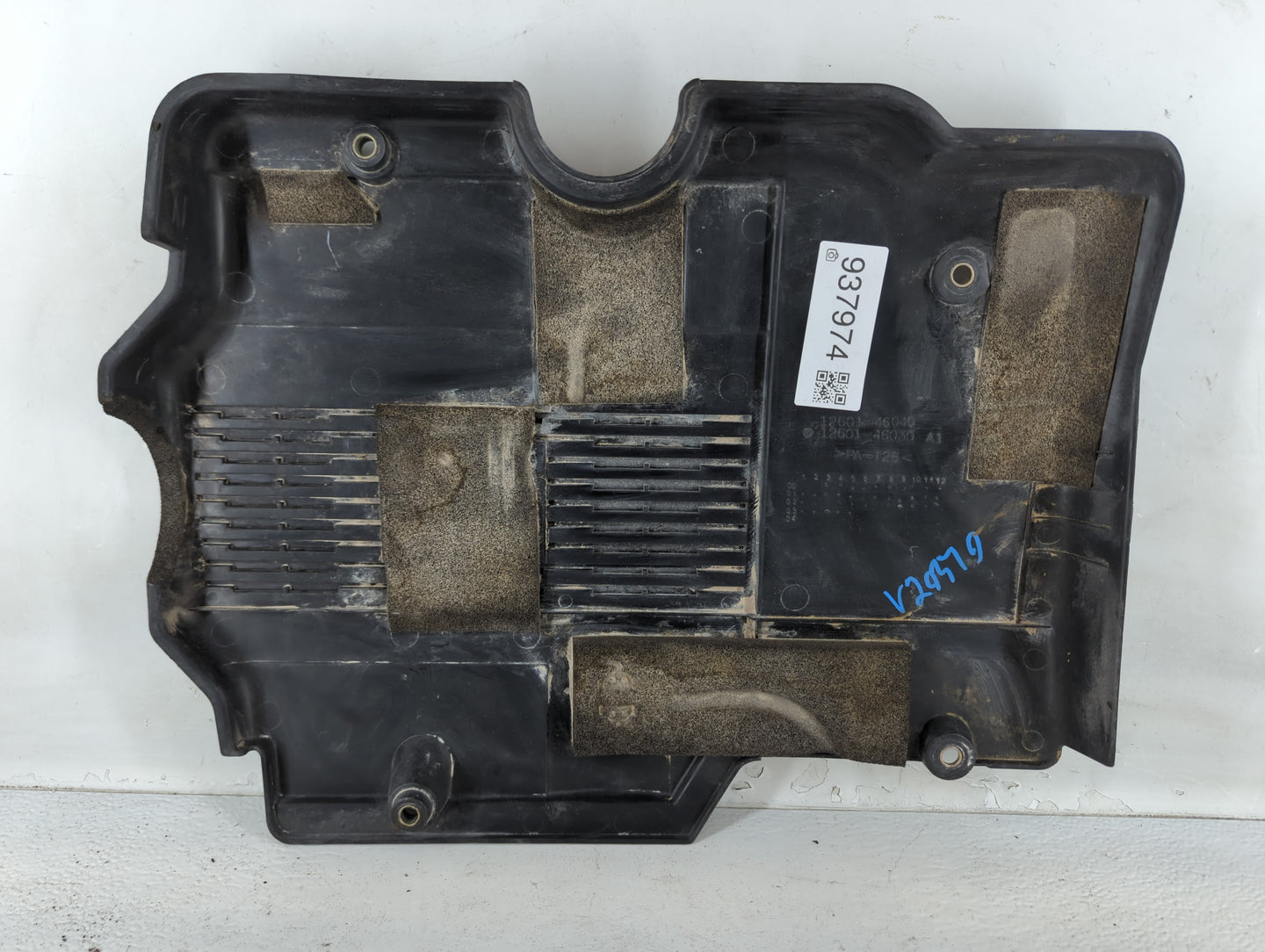 2004 Lexus Is300 Engine Cover - Oemusedautoparts1.com