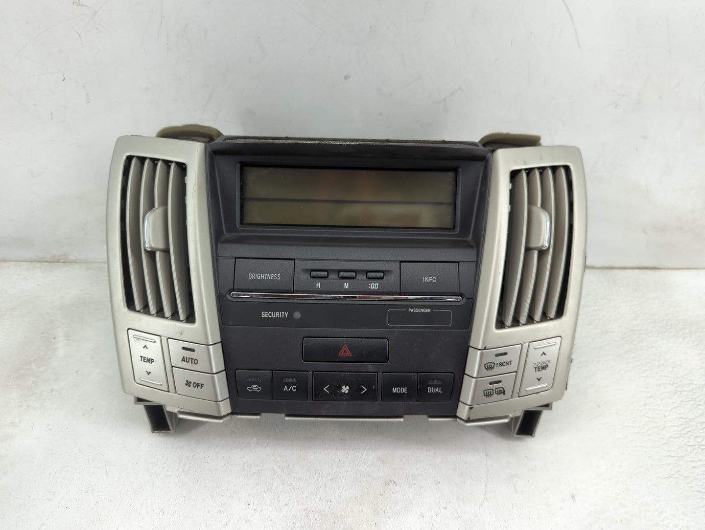 2004-2006 Lexus Rx330 Climate Control Module Temperature AC/Heater Replacement P/N:84010-0E011 Fits OEM Used Auto Parts - Oe