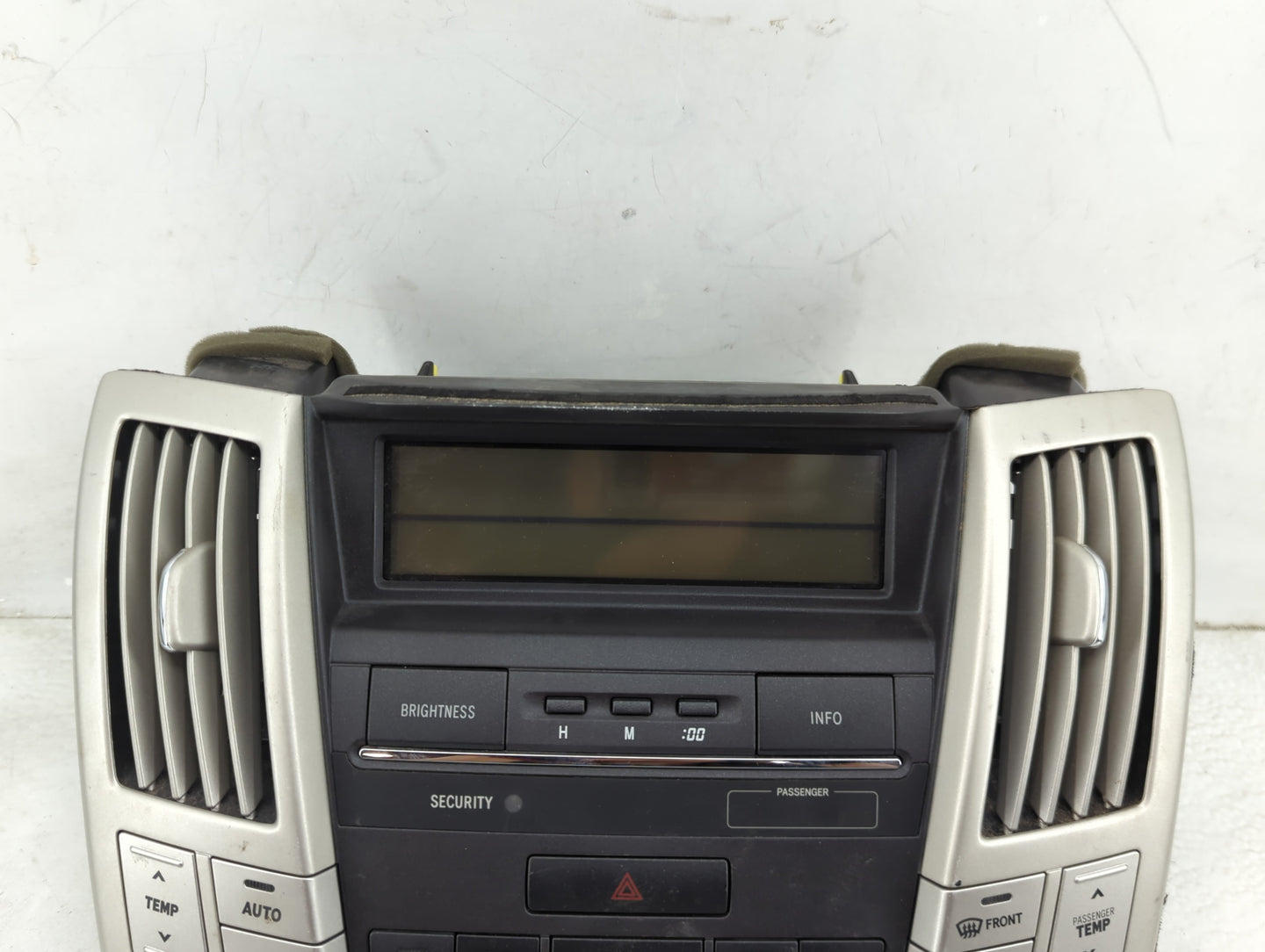 2004-2006 Lexus Rx330 Climate Control Module Temperature AC/Heater Replacement P/N:84010-0E011 Fits OEM Used Auto Parts - Oe