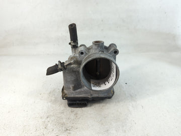 2004-2006 Lexus Rx330 Throttle Body P/N:22030-0A020 Fits Fits 2003 2004 2005 2006 2007 2008 2009 2010 OEM Used Auto Parts - 