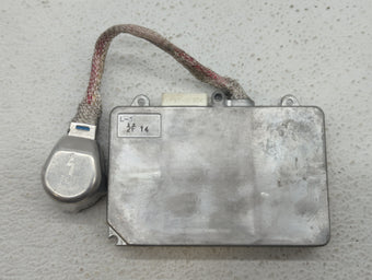 compare product 2003-2005 Lincoln Aviator Passenger Right Oem Head Light Headlight Lamp