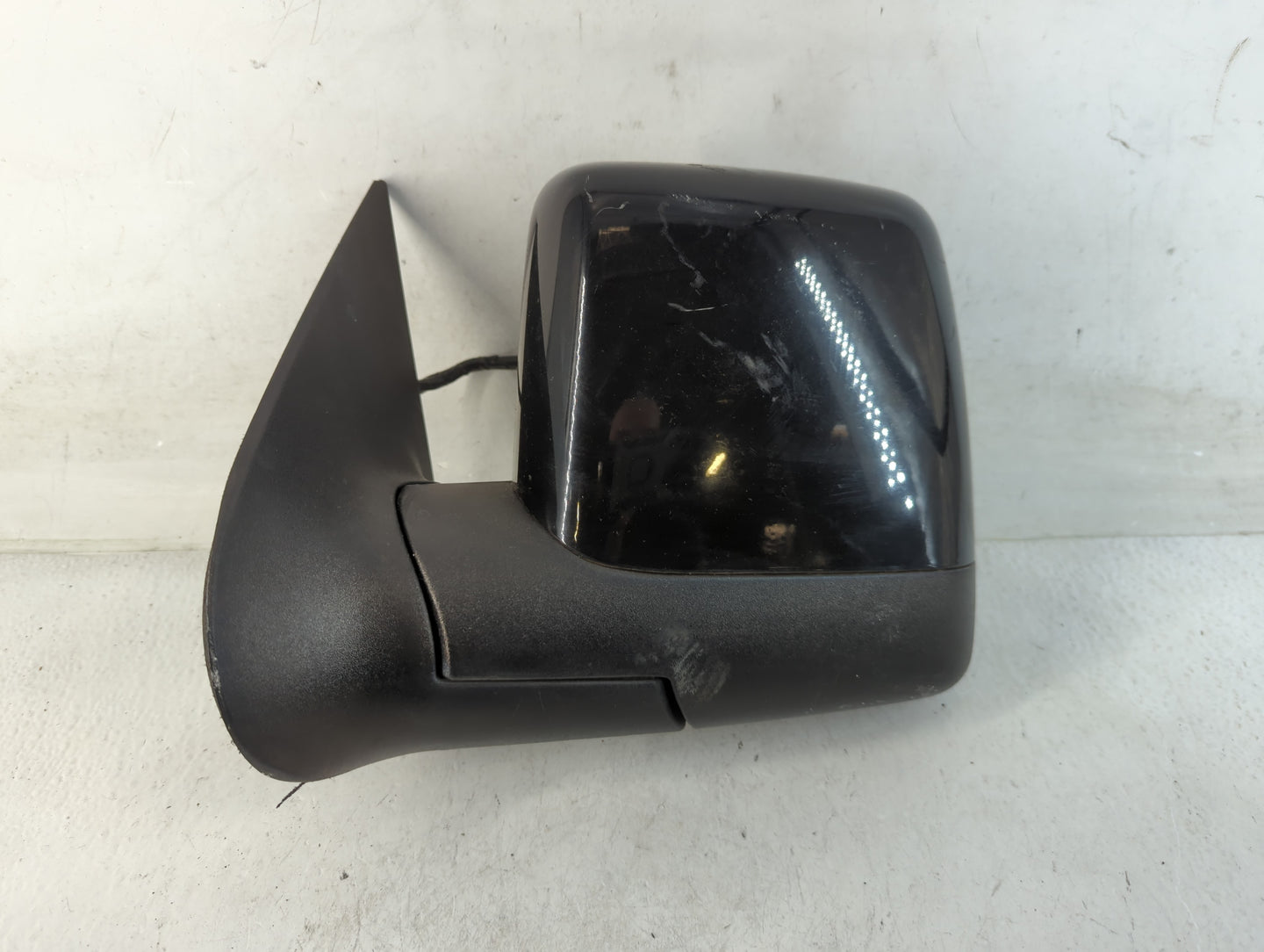 2003-2005 Lincoln Aviator Driver Side View Mirror - Left Door Mirror OEM Used - Oemusedautoparts1.com