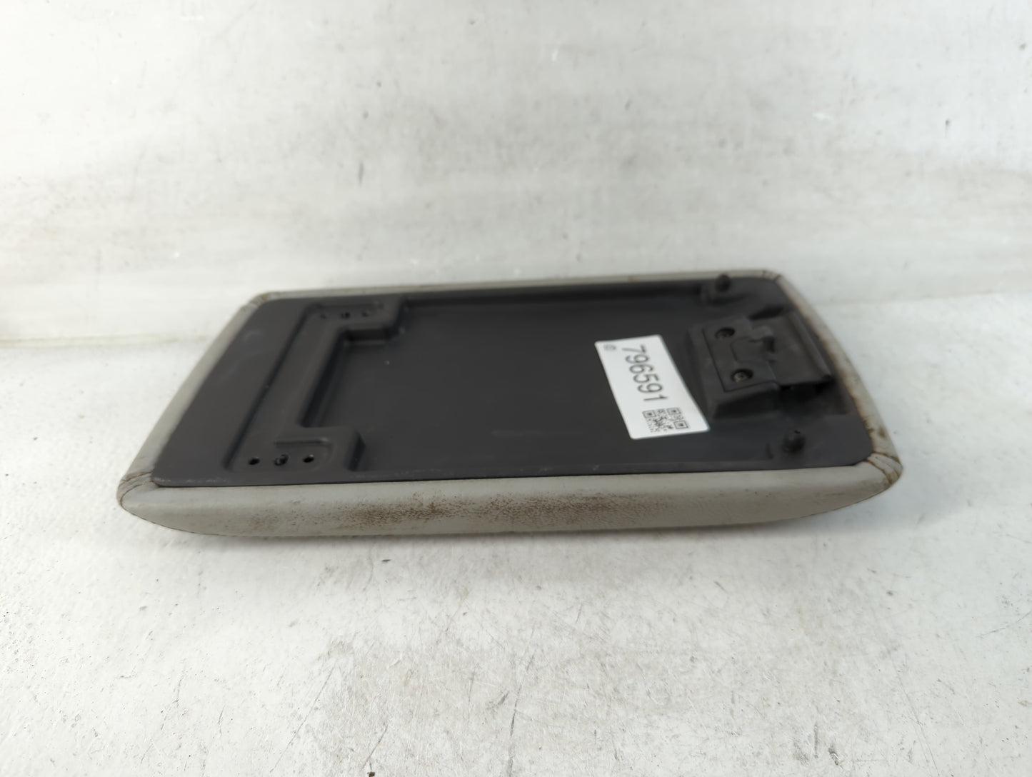 2003-2005 Lincoln Aviator Center Console Armrest Cover Lid Fits Fits 2003 2004 2005 OEM Used Auto Parts - Oemusedautoparts1.