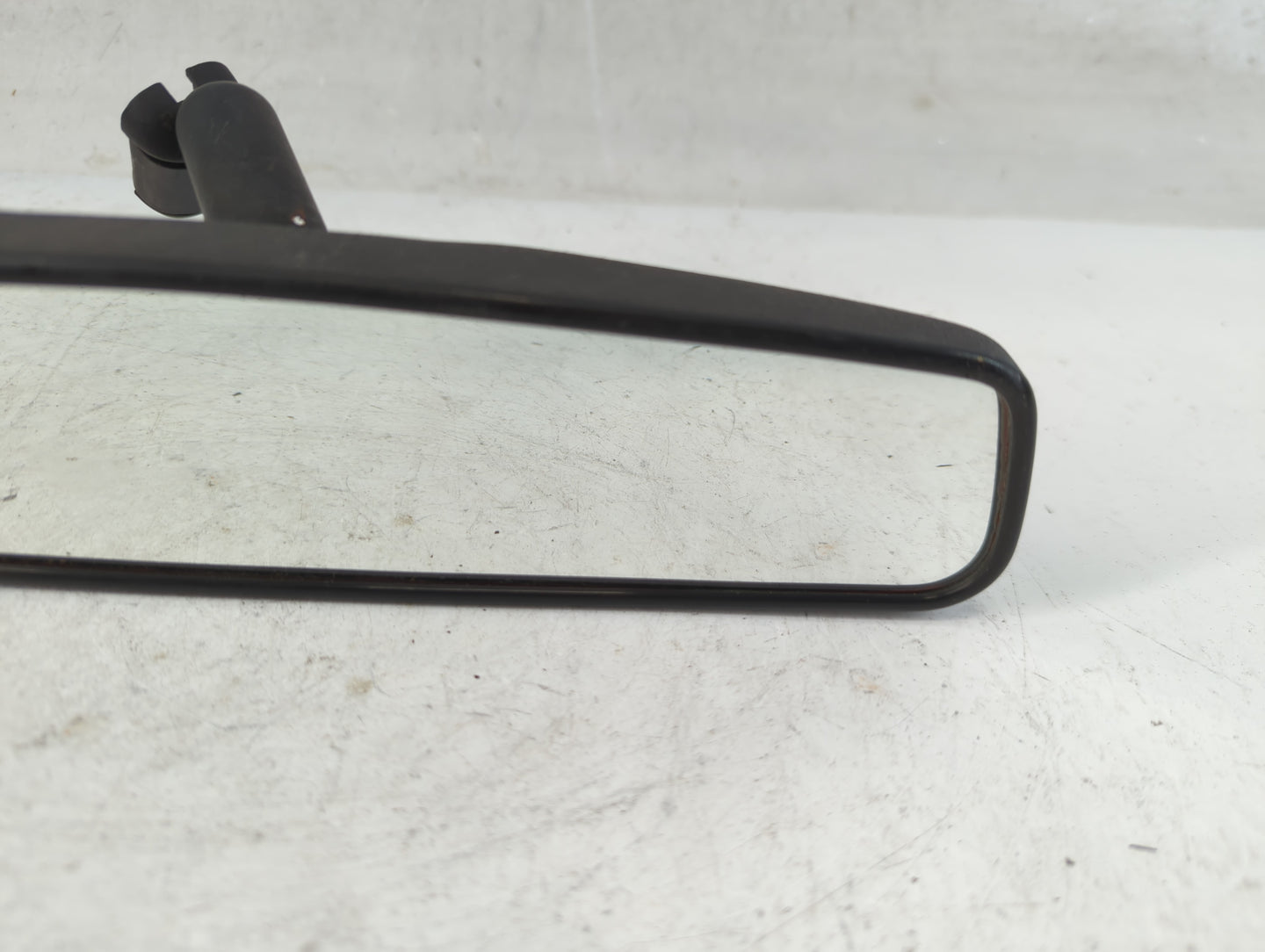 2004 Lincoln Aviator Interior Rear View Mirror Replacement OEM P/N:E8011083 Fits OEM Used Auto Parts - Oemusedautoparts1.com