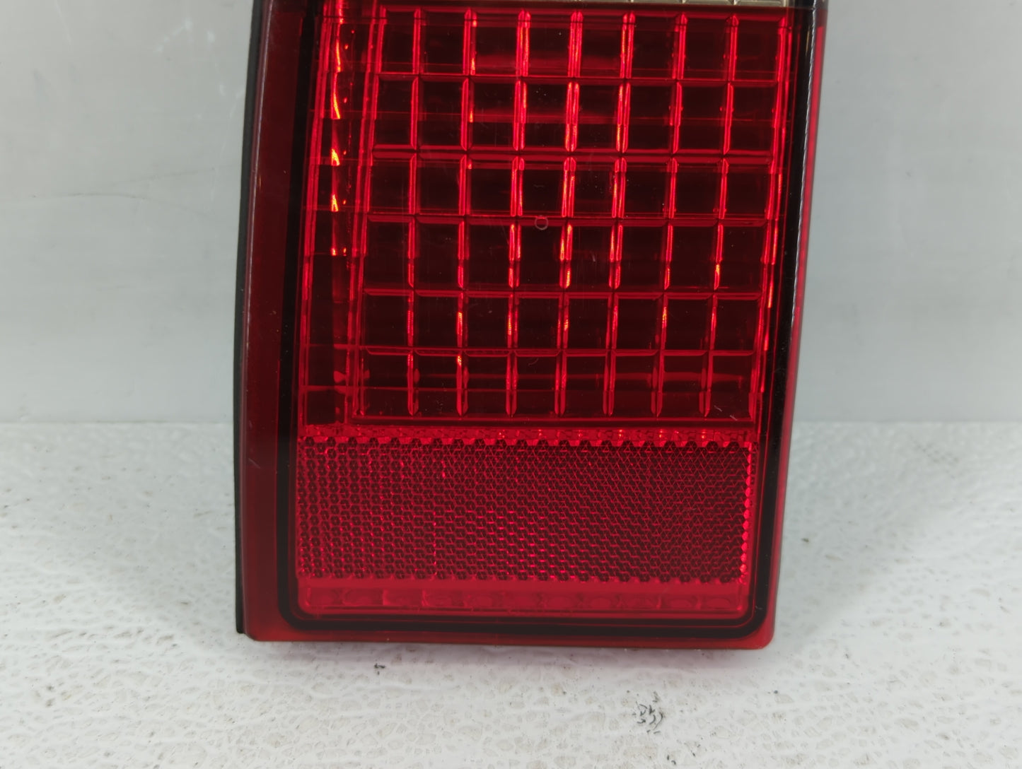 2004 Lincoln Ls Tail Light Assembly Driver Left OEM Fits OEM Used Auto Parts - Oemusedautoparts1.com