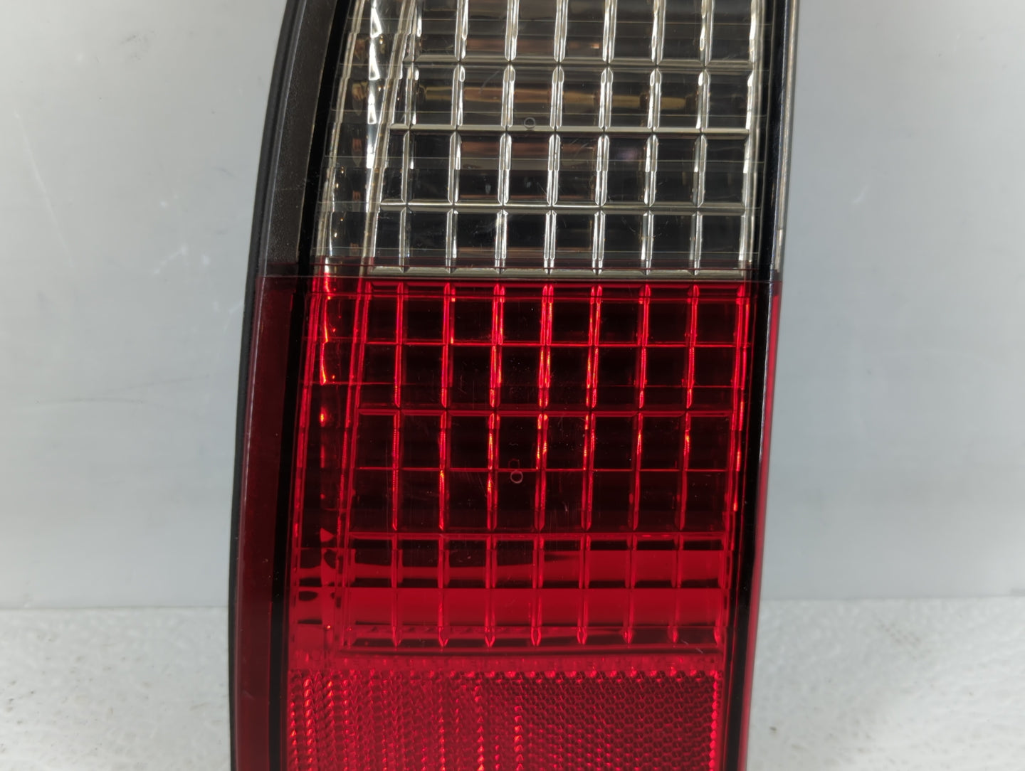 2004 Lincoln Ls Tail Light Assembly Driver Left OEM Fits OEM Used Auto Parts - Oemusedautoparts1.com