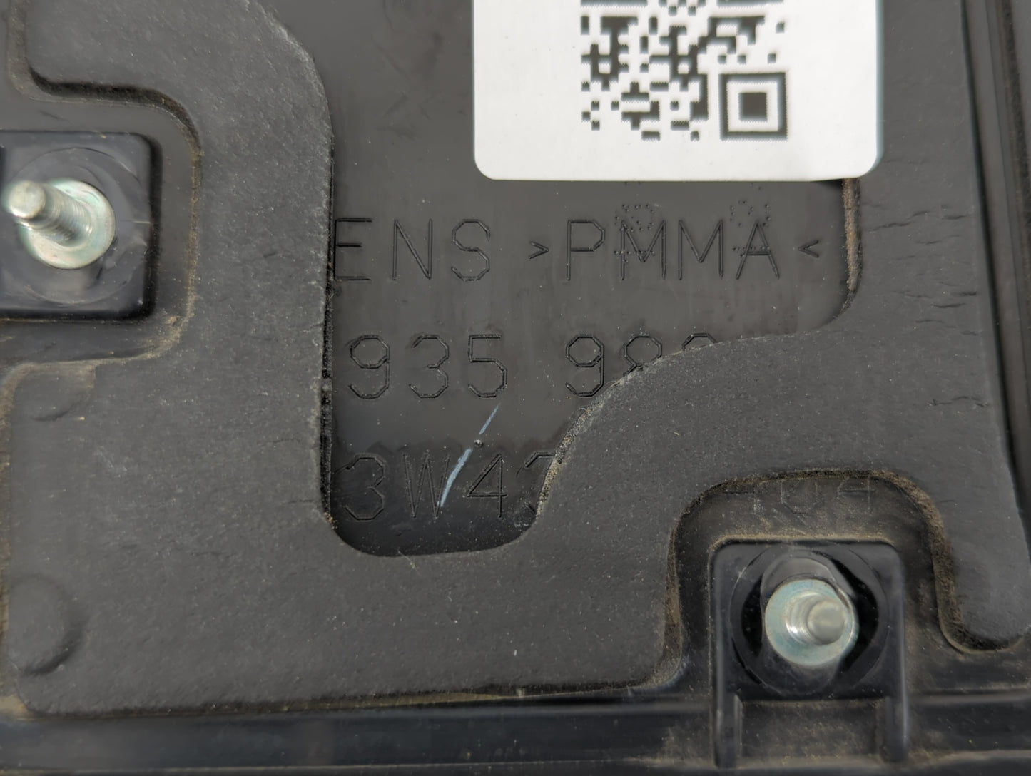 2004 Lincoln Ls Tail Light Assembly Driver Left OEM Fits OEM Used Auto Parts - Oemusedautoparts1.com