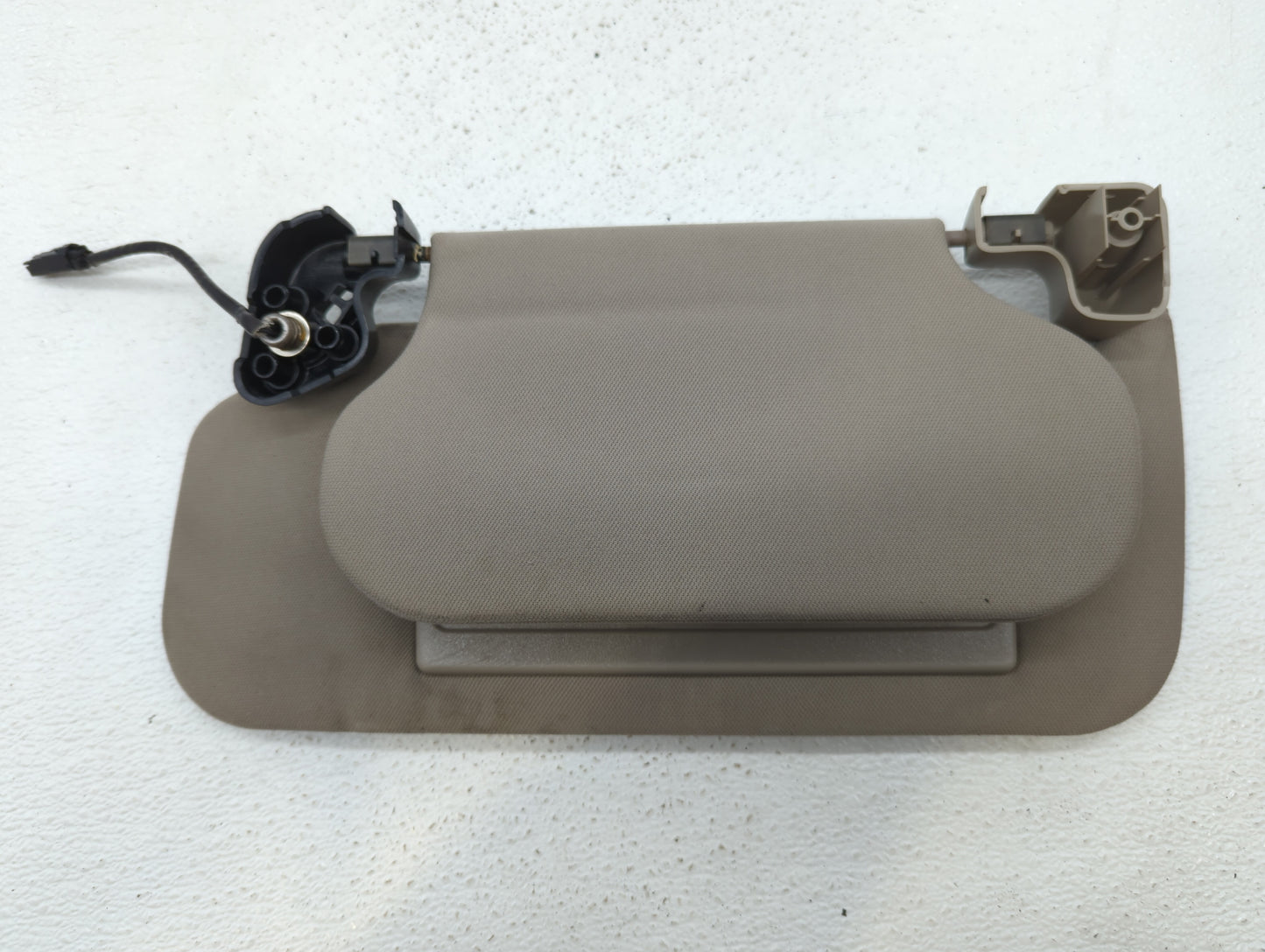 2004 Lincoln Ls Sun Visor Shade Replacement Driver Left Mirror Fits OEM Used Auto Parts - Oemusedautoparts1.com