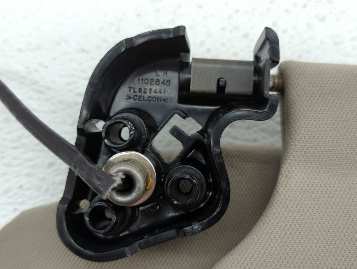 2004 Lincoln Ls Sun Visor Shade Replacement Driver Left Mirror Fits OEM Used Auto Parts - Oemusedautoparts1.com